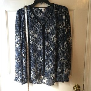 CAbi long sleeve blouse blue black print size medium